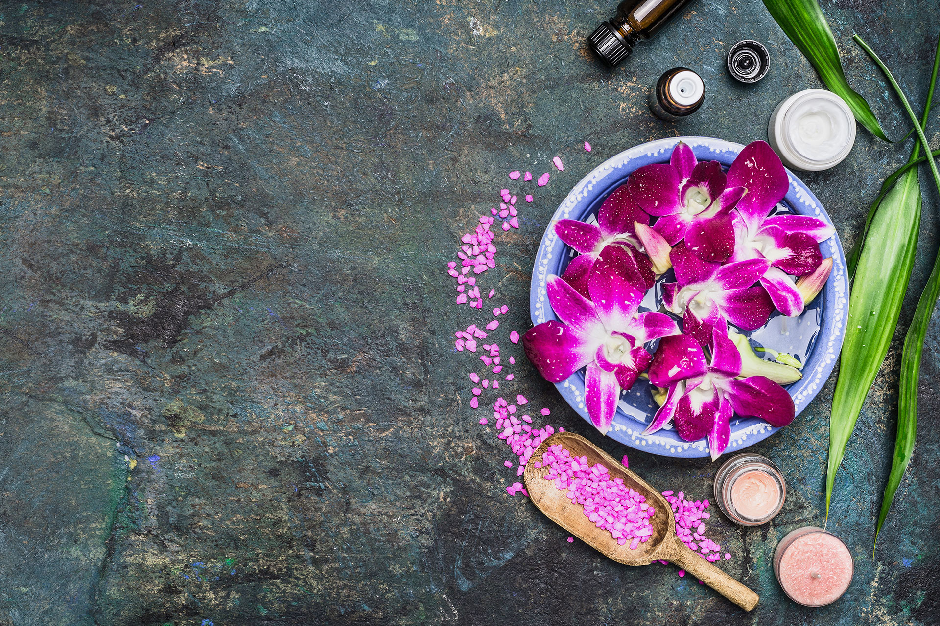 Hydradermie Liftbehandlung — Muskelstimulation und Drainage